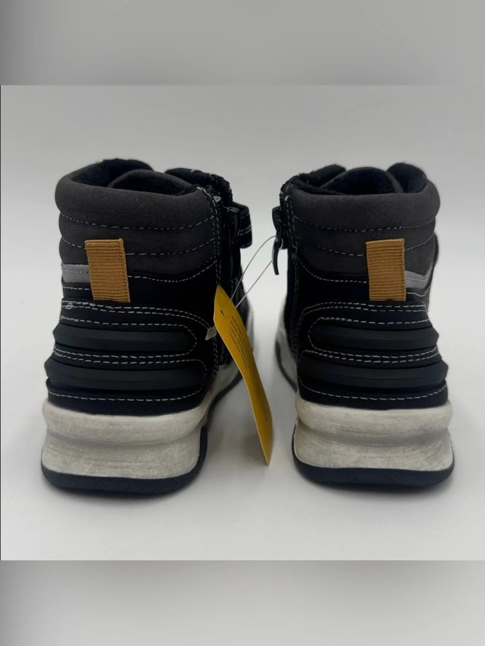 NWT Bobbie Bear Boys' High-Top Sneakers Black/ Gray Size EU 27 Kids